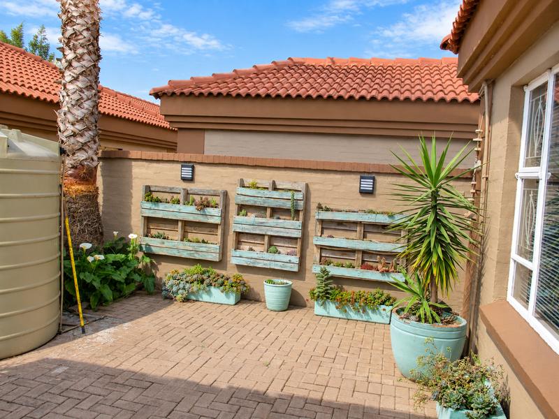 2 Bedroom Property for Sale in Heuwelsig Free State